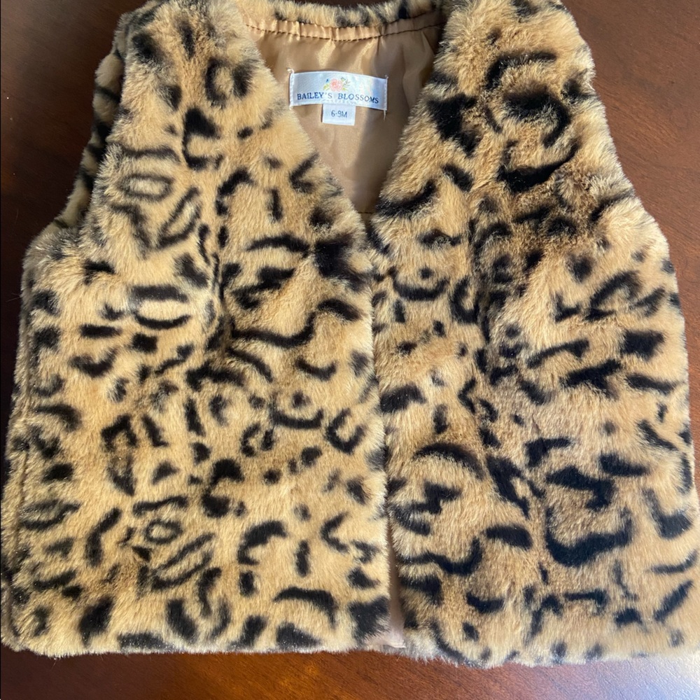 6-9 month faux fur leopard vest